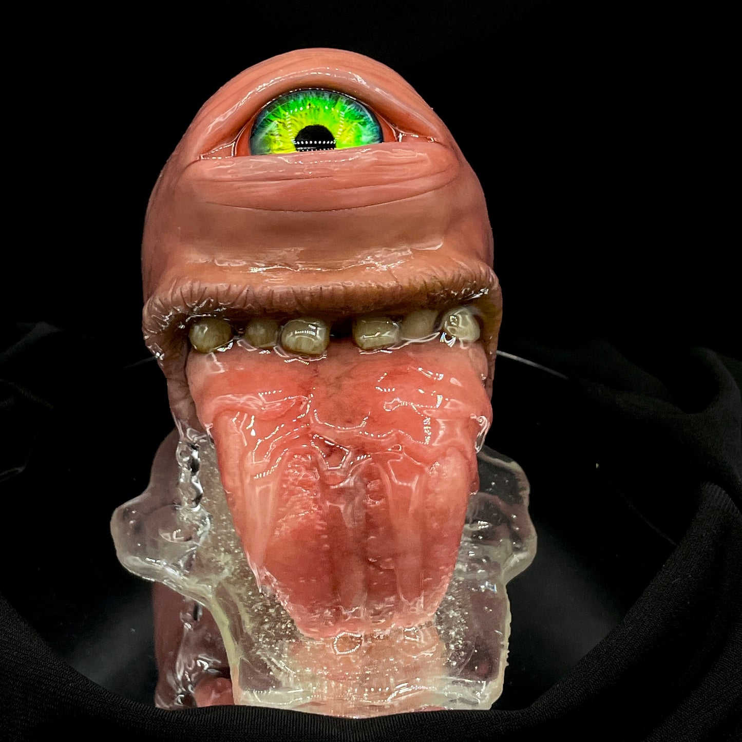 Salty's Ball Licker - Cyclops - 1 - Green eye.