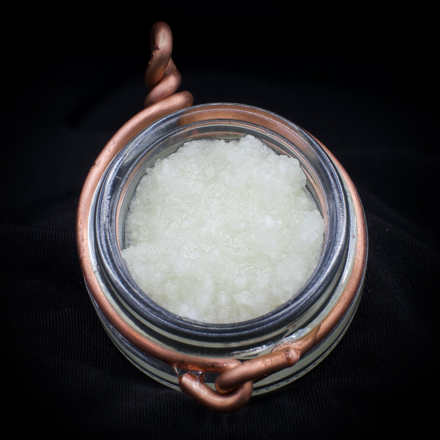 Salty’s Sea Salt Faux Dabs Pendant- UV Reactive Glowing Diamonds in Sauce - Large Jar